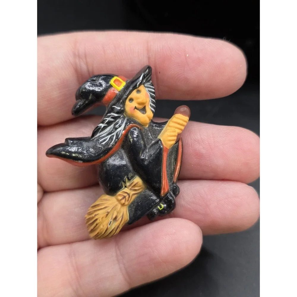 Vintage Hallmark Cards Halloween Witch Flying Broom Brooch Pin